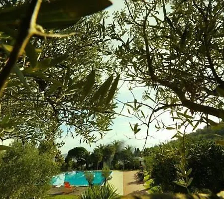Kalos Relais Couette-café Sarrotino